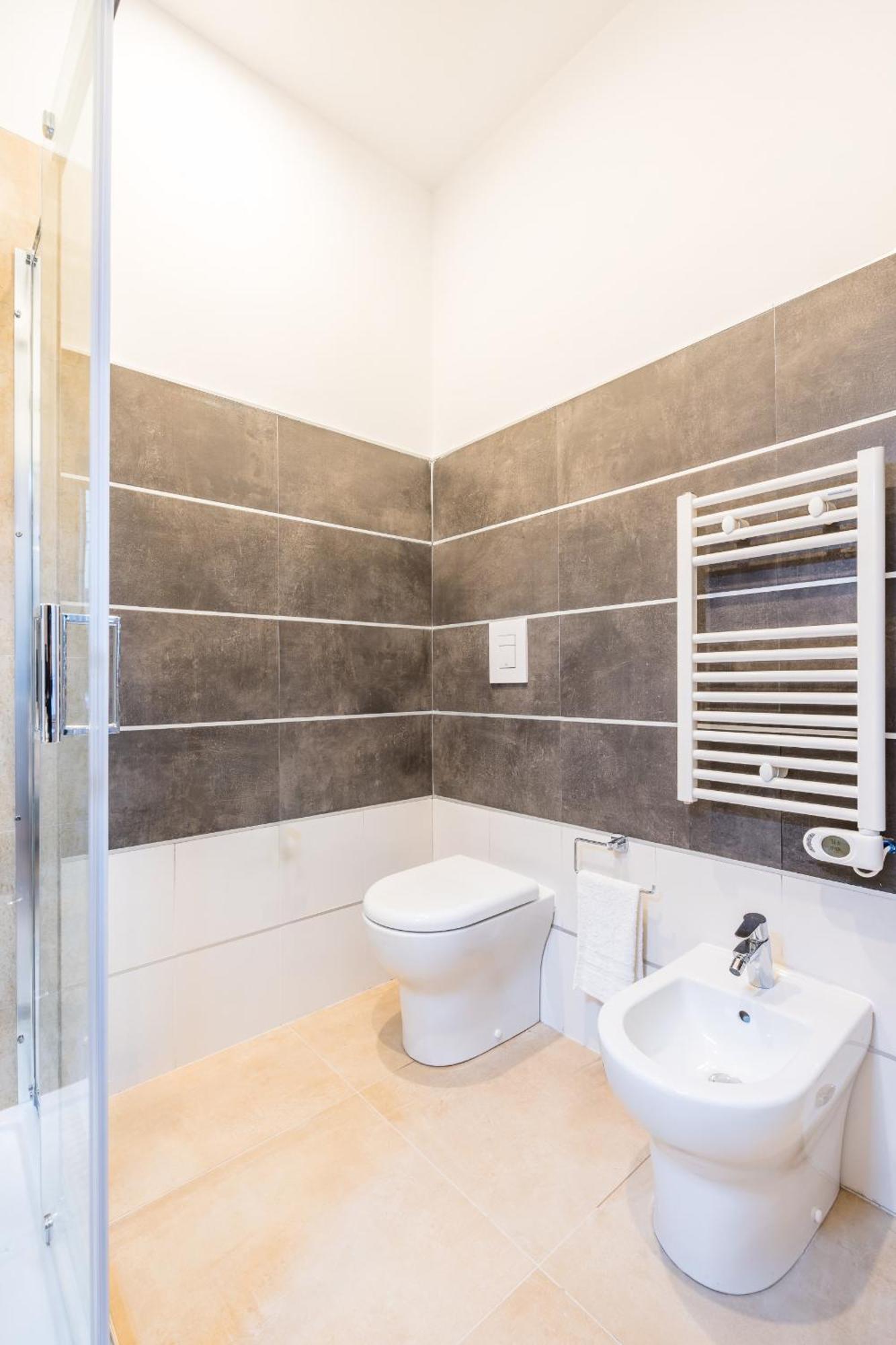 Via Milano Central Station Apartment Napoli Esterno foto